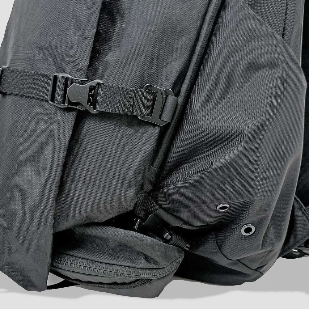 【正規品】 コードオブベル CODE OF BELL ANNEX ZIP POUCH アネックス ジップポーチ CODF-PCH-BLK コインケース 小銭入れ カラビナ ポーチ メンズ 小物