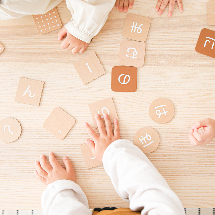 dou? ひらがなbiscuit | パズル おもちゃ 玩具 知育玩具 ひらがな 練習 木製 木のおもちゃ おままごと おしゃれ