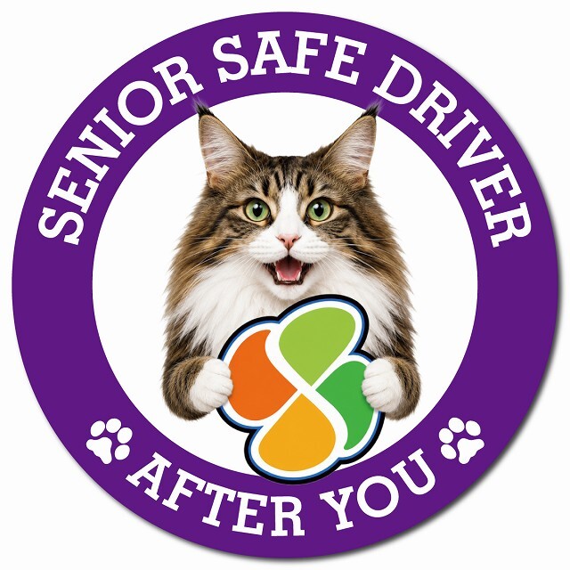 カーサイン 高齢者マーク SENIOR SAFE DRIVER ノルウェージャンフォレストキャット マグネット 強力 直径13cm 肉球 日本製 車 ステッカー