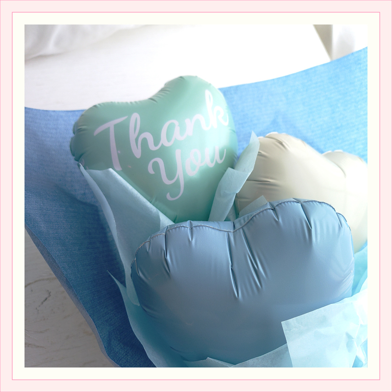 【Thank You】【バルーンブーケ】【メッセージバルーン入り】【選べる2色】かわいいハートバルーン入り 3980円以上送料無料 同梱OK  |  ミニブーケ バルーンミニブーケ バルーン入りミニブーケ 花束 バルーン花束 バルーン入り花束 バルーン入りブーケ お礼 感謝 ありがとう プチギフト 送別 退職祝い 卒業 卒園