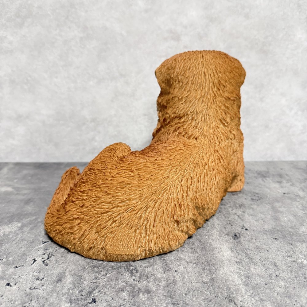 犬の置物 寝そべる秋田犬 横幅31cm woobia ウービア 大きい かわいい おしゃれ ガーデン インテリア オブジェ 可愛い プレゼント 北欧 玄関 雑貨 動物 モダン 面白い 庭 ギフト 屋外 家 リアル 玄関先 ガーデンオーナメント