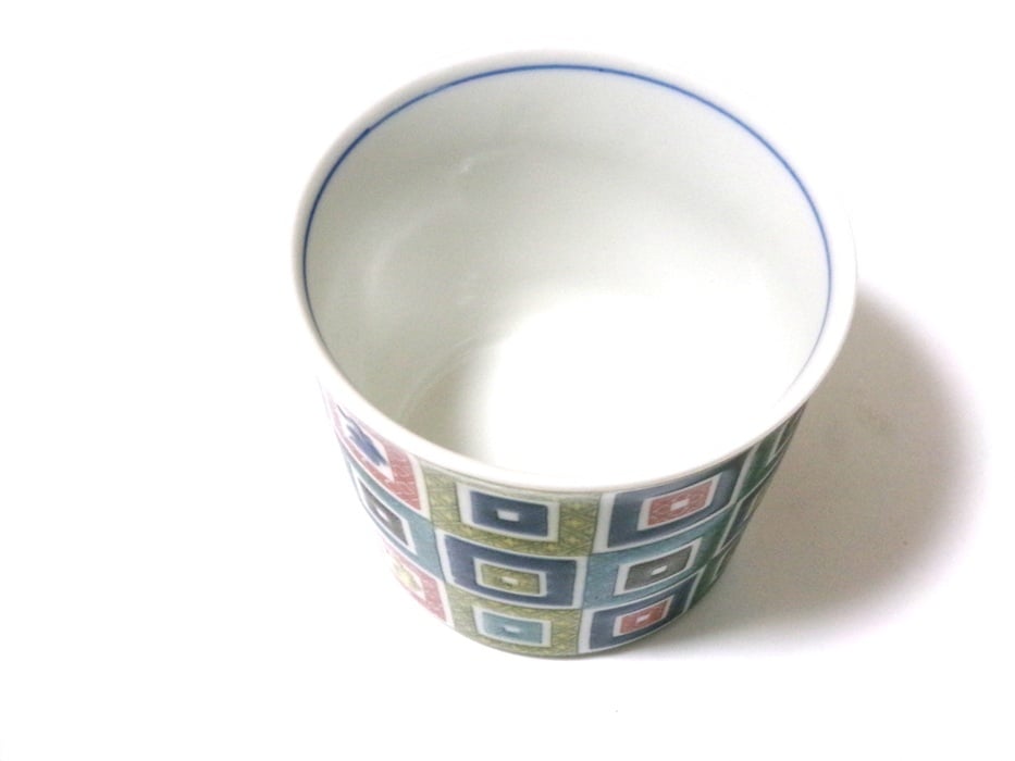 九谷焼　フリーカップ 猪口 名品コレクション/青郊窯（石畳）ペア【フリーカップ　酒器　湯呑み　プレゼント　おしゃれ　きれい　和食器ブランド】【御結婚御祝・内祝・新築御祝・還暦御祝・御礼・寿・ギフト包装可能】
