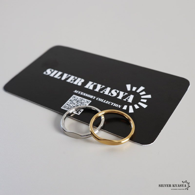 ステンレス 細身 印台リング 面がかわいい 華奢 シンプル シグネットリング メタリック ゴールド シルバー 指輪 プチプラ 高見え 大人 つやつや ワンポイント 重ね付け レディース 女性 金属アレルギー対応