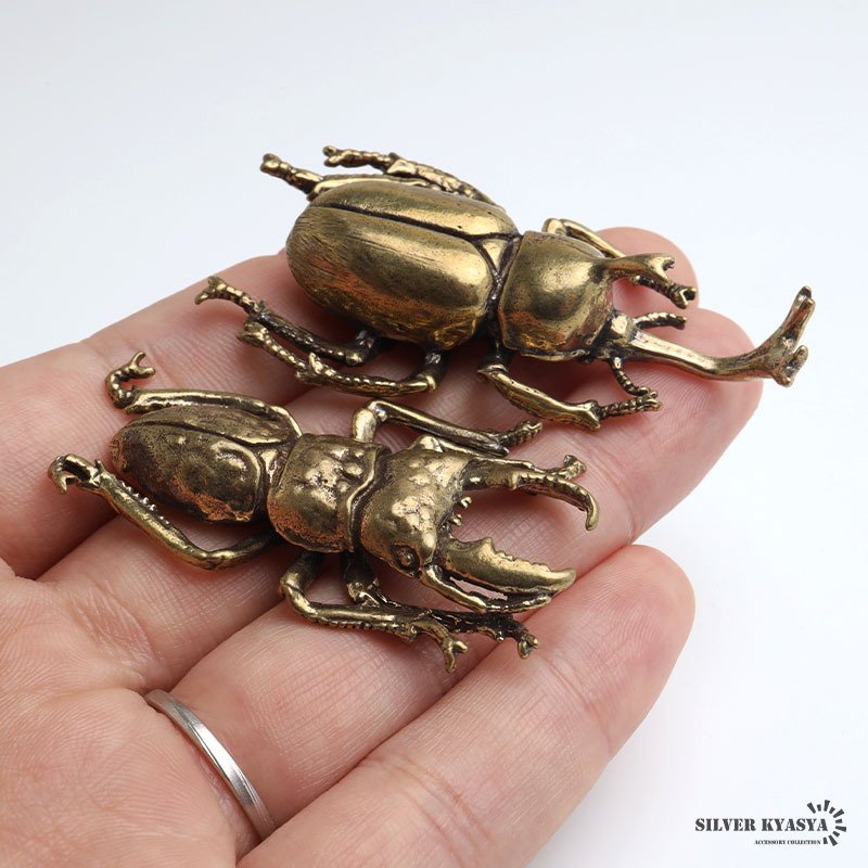 昆虫 カブトムシ クワガタ ヘラクレス 置物 飾り インテリア アンティーク ゴールド ビートル ユニーク リアル 標本 生き物 手のりサイズ レトロ アンティーク 卓上 デスク玄関