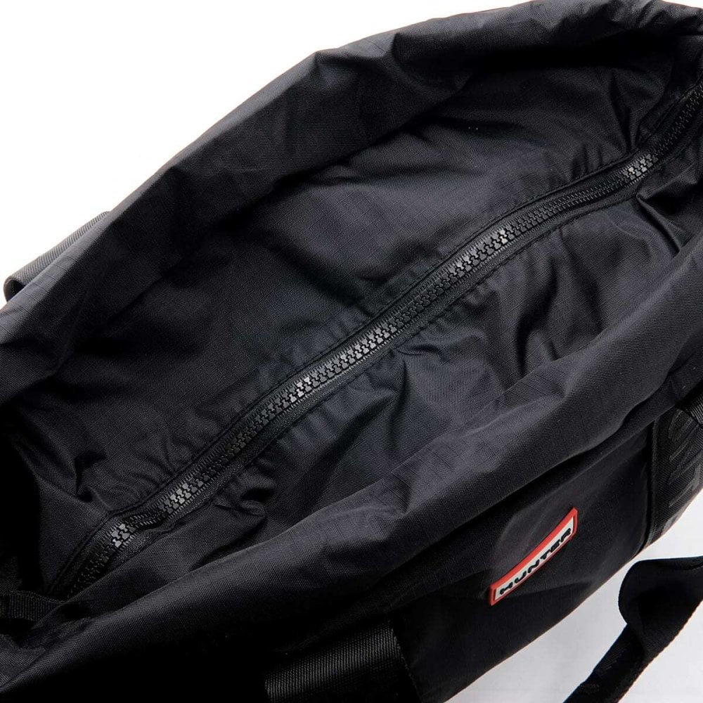 HUNTER ハンター ウィークエンダーバッグ ボストンバッグ ダッフルバッグ 旅行バッグ トラベルバッグ メンズ レディース 黒 耐水 2泊3日 出張 週末旅行 ショルダーストラップ付き HXRU0027262HB