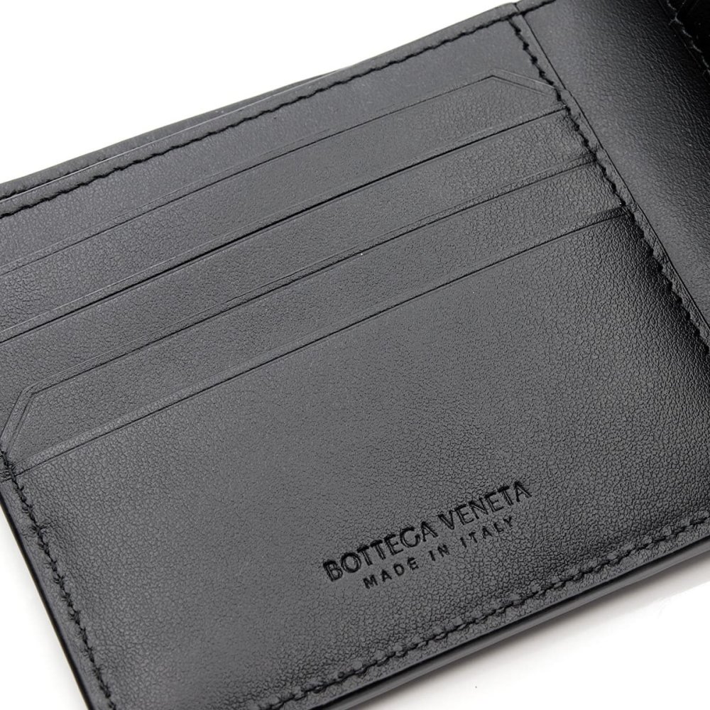 ボッテガヴェネタ 二つ折り財布 イントレチャート メンズ レザー コンパクト財布 カード入れ8か所 ブラック 黒 BOTTEGA VENETA 796966 V69G1 8803