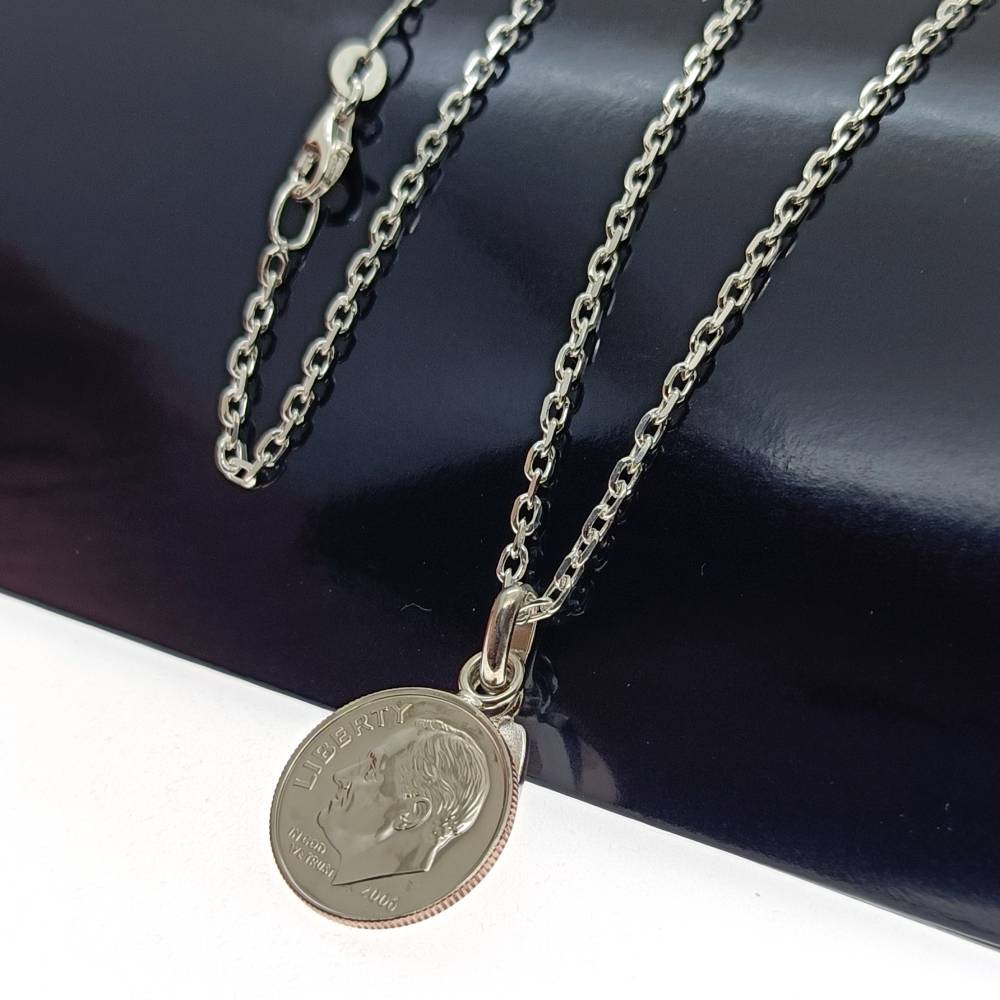 誕生年のプレゼント 【誕生年 ラッキーコイン DIME（ダイム）ネックレス】 ネックレス 名入れ の代わりに誕生年 誕生日プレゼント 男性 メンズ 20代 30代 40代 50代 60代 20歳 二十歳 18歳 卒業 入学 夫 息子 彼氏 男子 ラッキーチャーム