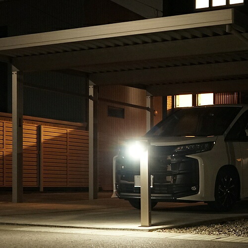 LEDコーナーポール エクステリア 屋外 コーナーポール 明暗センサ 明るさセンサー ポール ガーデン LED 電球色 黒色 DIY 不正侵入 アルミ製 日本製 LEDポール ガーデンポール 屋外ポール 敷地内 円柱型 家具 インテリア 新生活 暮らし
