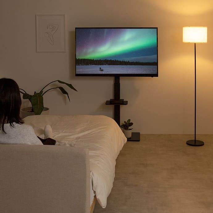 テレビ台 テレビボード テレビスタンド ラック ボード 壁寄せ tv 壁掛け 脚 スリム 薄型 コーナー ハイ ミドル 幅65 高さ調節 調整 首振り 角度 無段階 棚付き 32インチ 40 55 65 v 型 配線隠し コード 自立式 収納 新生活