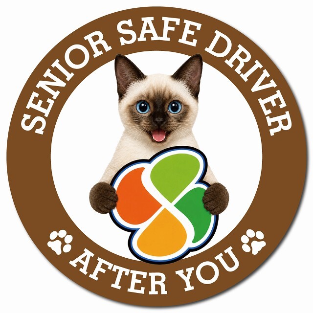カーサイン 高齢者マーク SENIOR SAFE DRIVER スキフトイボブテイル マグネット 強力 直径13cm 肉球 日本製 車 ステッカー