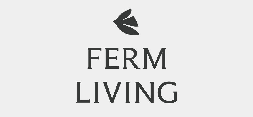 ferm LIVING ファームリビング トイレットペーパー ホルダー Curvature トイレットペーパーホルダー真鍮 おしゃれ タオルハンガー 真鍮製 ウォールハンガー 北欧 雑貨 インテリア ブランド おすすめ うねうね
