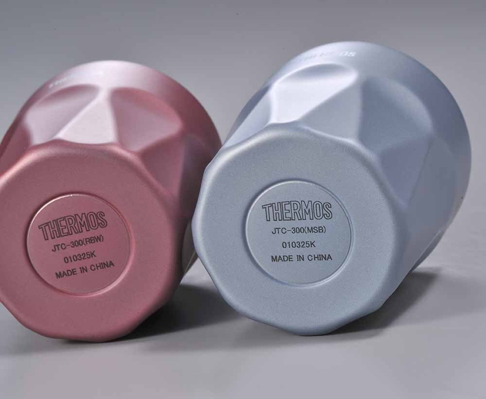 敬老の日 退職 名入れ ペアギフト SXX THERMOS サーモス 真空断熱ダイヤカットショートタンブラー 食洗機対応モデル 300ml ピンク ブルー 2点 ギフトBOX入り / プレゼント ギフト 両親 夫婦 結婚 金婚式 銀婚式 退職 記念 誕生日 長寿 祝い