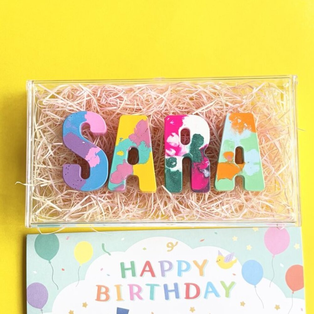 名入れクレヨン 誕生日プレゼント 出産祝い 女の子 男の子 1歳 2歳 3歳 知育玩具 飾れる クレヨン ギフト プチギフト
