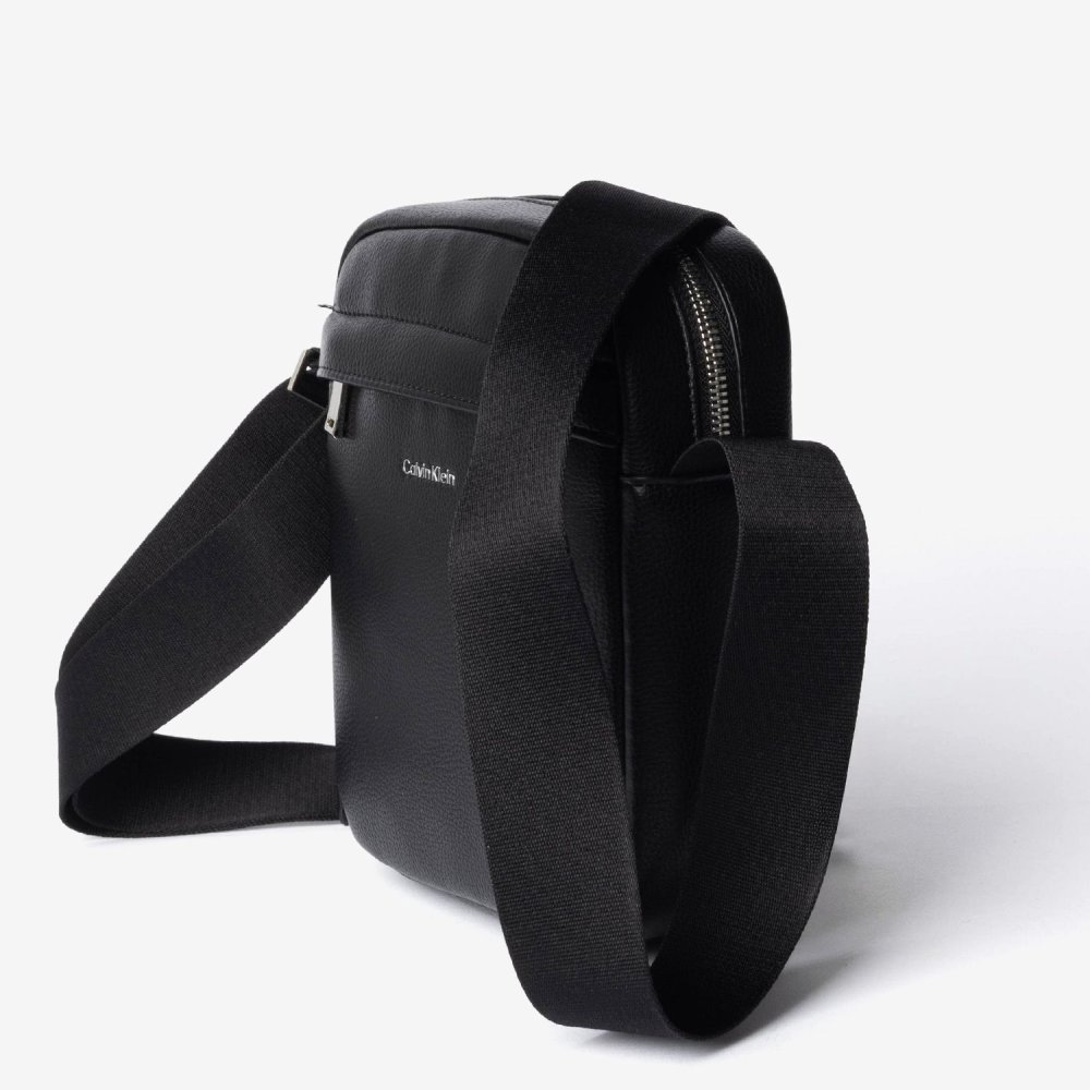 カルバンクライン Calvin Klein RAISED REPORTER レイズド リポーター LV04D3160G ショルダーバッグ メンズ バッグ
