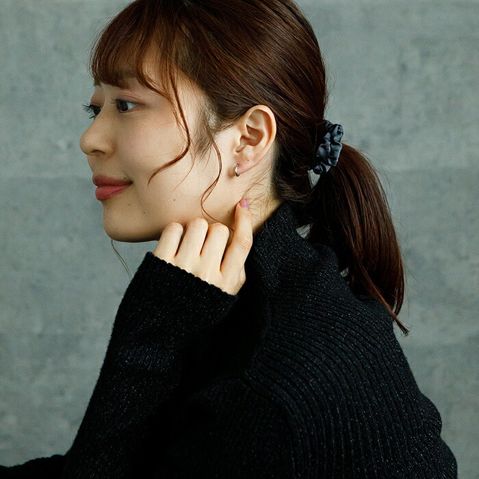 【ジュエリーの町 山梨甲府製】プラチナ フープピアス 細い 小さい PT900 幅2mm×直径10mm アレルギー対応  日本製 品質保証書 おすすめ 片耳 1個 かわいい