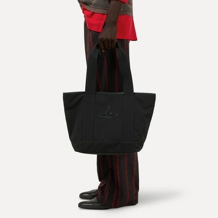 【無料ラッピング】 ヴィヴィアン ウエストウッド Vivienne Westwood トートバッグ Grant Small ブラック ブランド 正規品 新品 ギフト プレゼント 人気 おすすめ 誕生日 記念日 クリスマス 送料無料 vwt522408
