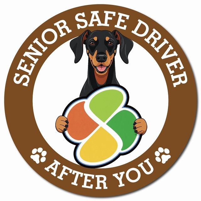 カーサイン 高齢者マーク SENIOR SAFE DRIVER ドーベルマン マグネット 強力 直径13cm 肉球 日本製 車 ステッカー