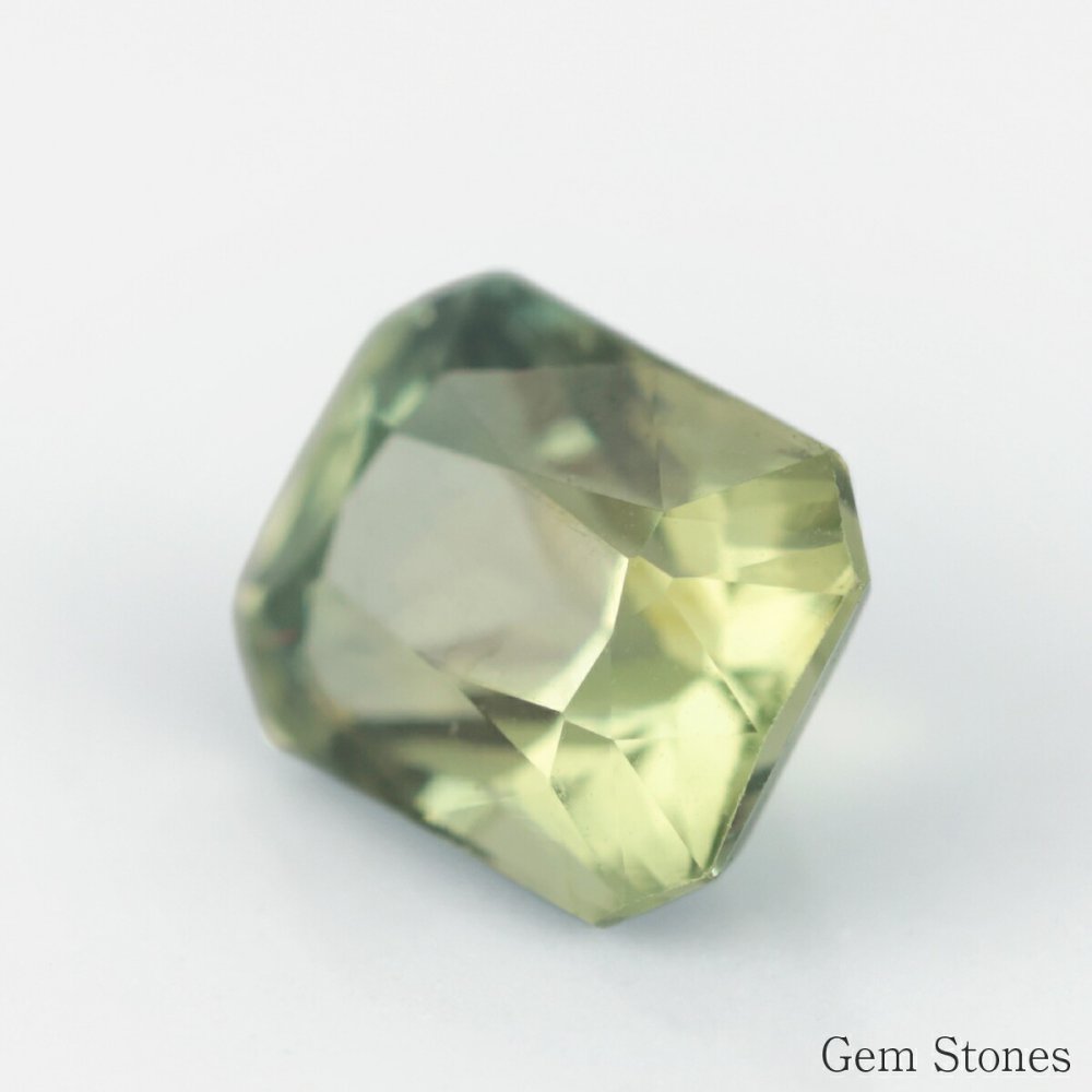 非加熱 グリーンサファイア 0.70ct ルース 宝石 裸石 サファイア グリーン イエロー ジュエリー オリジナル 制作 コレクション 誕生石 9月 記念 お守り 誕生日 プレゼント