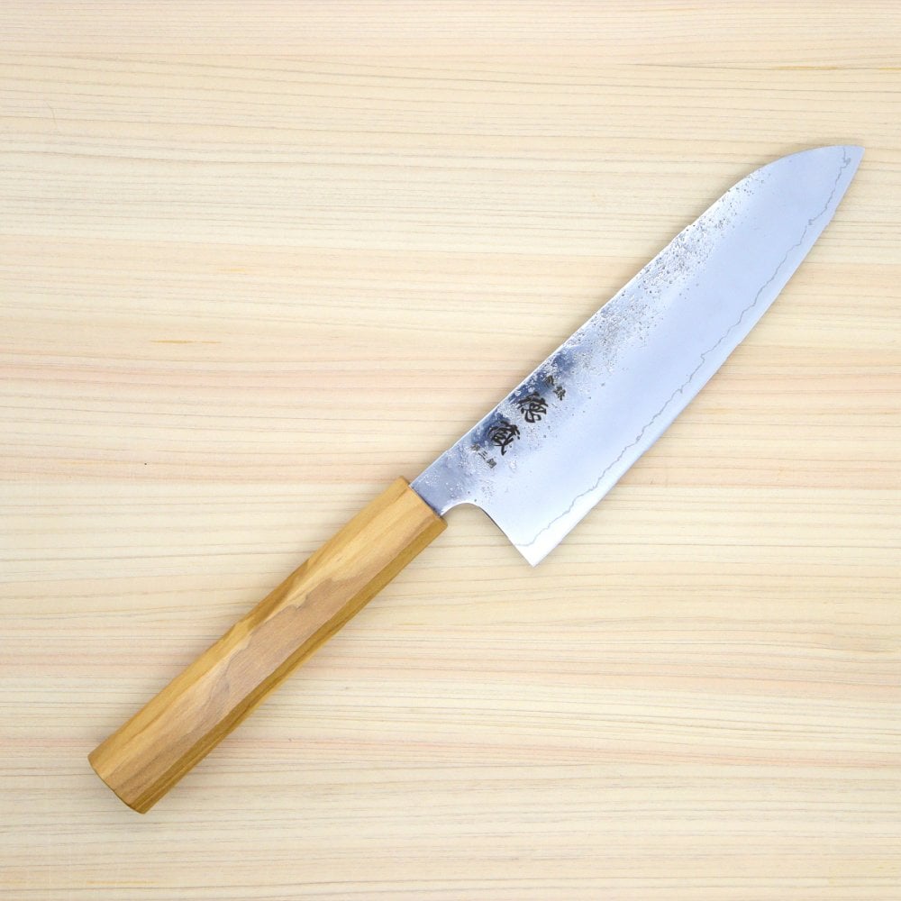 三徳ステンレス包丁　170mm 銀三 梨地仕上げ オリーブ八角柄 日本製 徳蔵刃物 【TOKUZO KNIVES】 JAPAN Kitchen Knives 包丁 ほうちょう ホウチョウ 切れ味 家庭用 万能 両刃 お手入れ簡単 錆に強い プレゼント ギフト 贈り物 一生モノ ステンレス INOX・イノックス