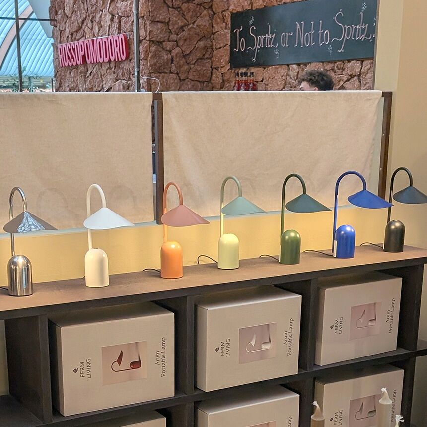 ferm LIVING ファームリビング Arum アールム ポータブルランプ テーブルライト間接照明 北欧インテリア ブランド 人気 充電 持ち運び 室内 おしゃれ デスクライト