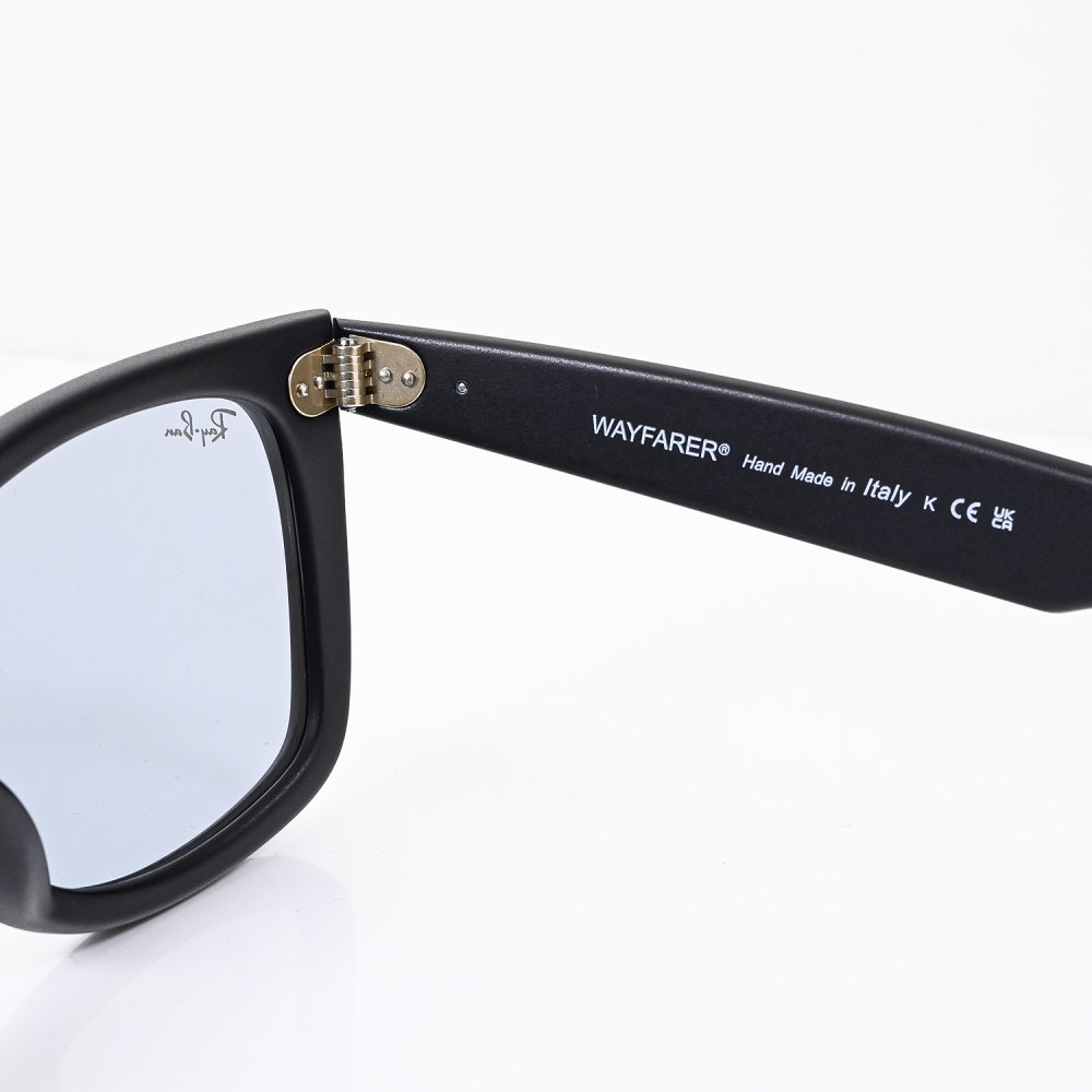 レイバン Ray-Ban サングラス 国内正規品 オリジナル ウェイファーラー 52サイズ ローブリッジフィット アジアンフィット ウェリントン スクエア型 男女兼用 メンズ レディース ライトグレー RB2140F 601S R5 52 22 150 1N 【スペシャルラッピング660円(別売り)】送別会 誕生日 お中元 結婚祝い 結婚式 高級 父の日 母の日 ホワイトデー