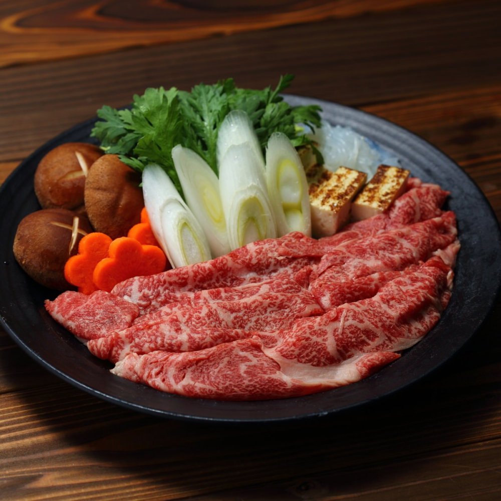 認証 近江牛 肩ロース すきやき用 200g 牛肉 国産 冷凍 カタロース すき焼き用【沖縄県・離島 配送不可】