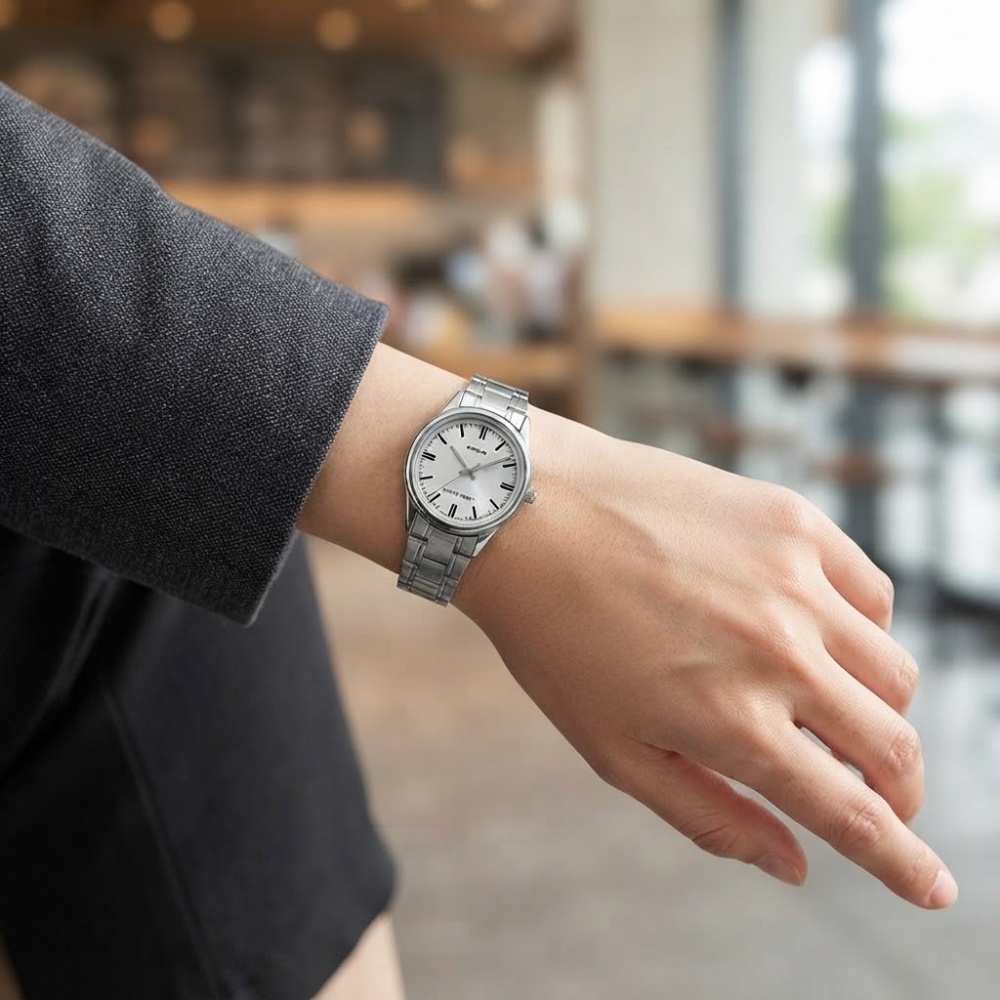 カシオ CASIO 腕時計 レディース 収納ケース付き チープカシオ チプカシ ステンレス シルバー シンプル 日常使い プレゼント ギフト 時計 女性用 彼女 母 妻 誕生日 就職祝い 入学祝い 日本未発売 海外モデル 成人 卒業 入学