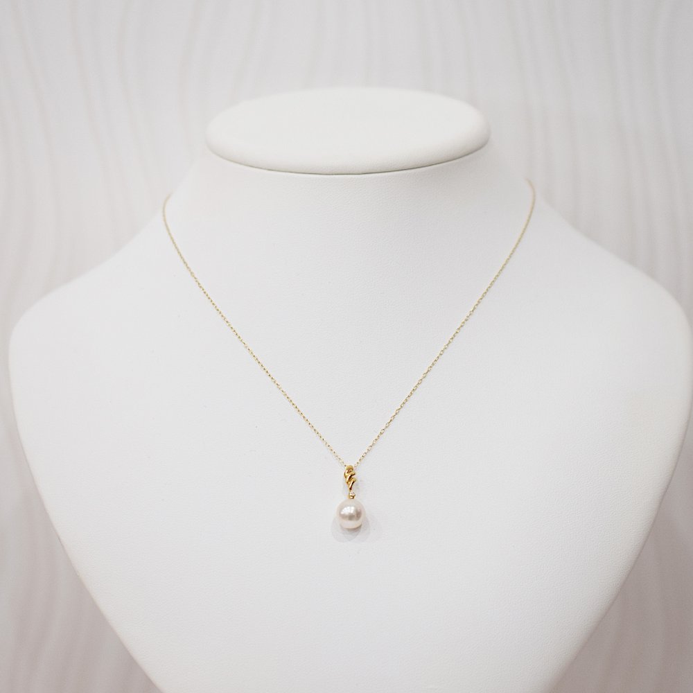 ［pearl582］ 8mm - 8.5mm ホワイトピンク ペンダント ダイヤモンド付 あこや真珠 0.01ct