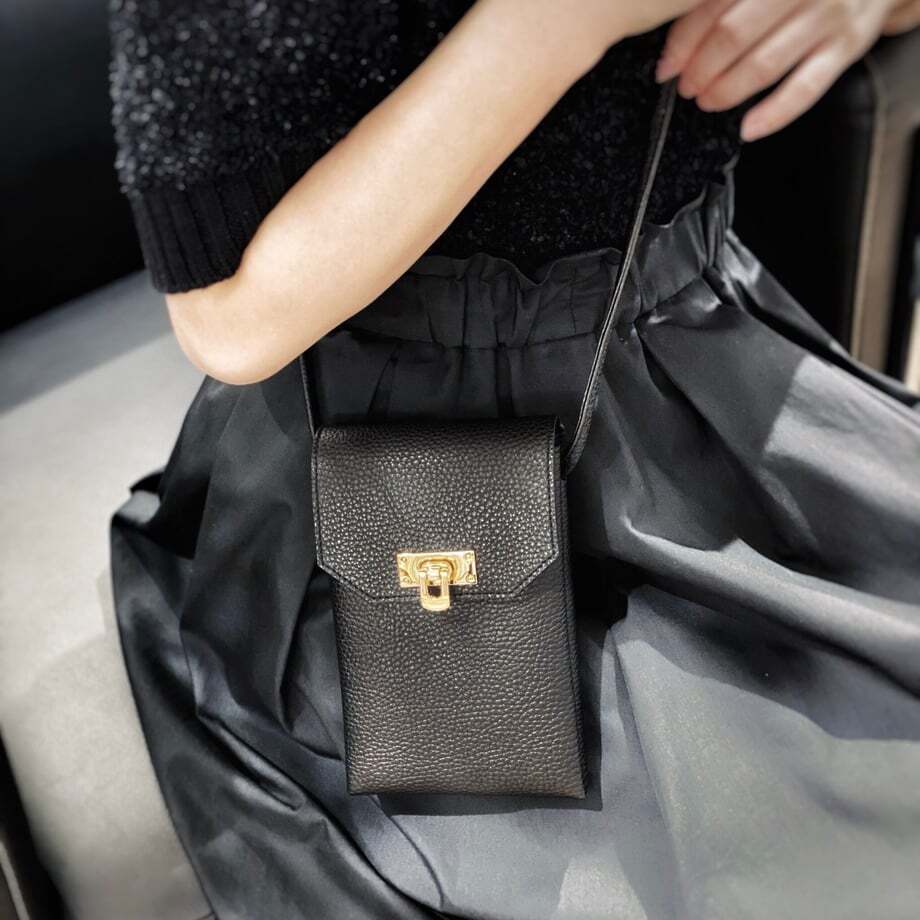【ポシェット】父の日 母の日 誕生日 名入れ ギフト プレゼント クリスマス 日本製 ホワイトデー バレンタイン 結婚記念日 記念日 結婚祝い 就職祝い 入学祝い 卒業祝い 退職祝い 還暦祝い 出産祝い お返し お礼 お祝い 御祝い 新生活 成人祝い 昇進祝い 送別会 贈り物 女性 男性 彼女 妻 送料無料 友達 20代 30代 40代 50代 彼氏 人気 おしゃれ 本革 ポーチ