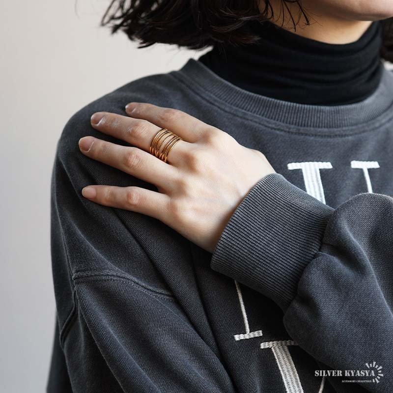 ステンレス 不規則ラインリング ニュアンスリング ごつめ ワイドリング ゴールド プチプラ 槌目模様 透かし 軽やか 存在感 多重 オープン レディース 女性 指輪 金属アレルギー対応