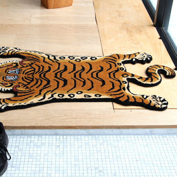 チベタンタイガーラグ ラグマット ウール 手織り TIBETAN TIGER RUG S M L 3サイズ インド製 ハンドクラフト 虎 トラ タイガー アクセントラグ タペストリー エスニック リビング 玄関 ベッドサイド 壁飾り 天然素材 おしゃれ