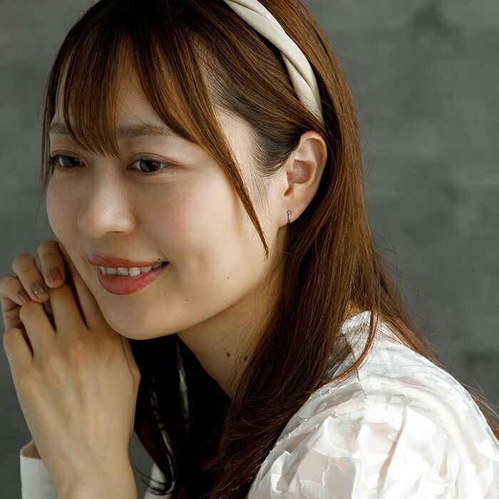 【ジュエリーの町 山梨甲府製】プラチナ フープピアス 細い 小さい PT900 幅1mm×直径8mm アレルギー対応  日本製 品質保証書 おすすめ 片耳 1個 かわいい