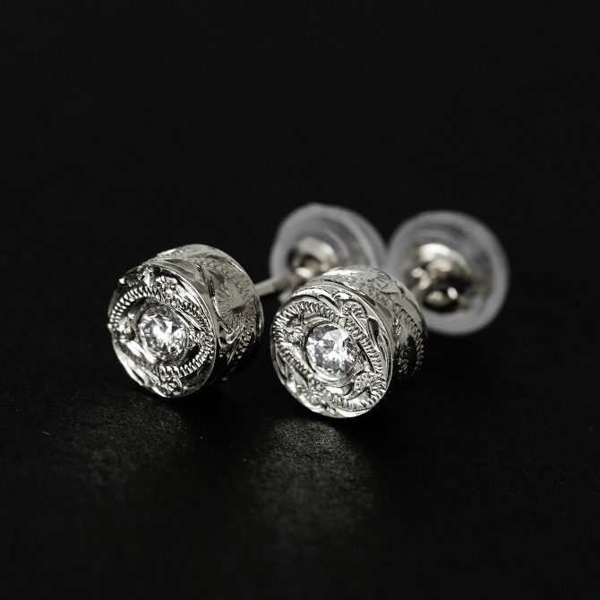 ハワイアンジュエリー ピアス ホワイトゴールド ピアス スタッドピアス ダイヤモンド 0.05ct カラット 一粒ダイヤ 片耳(1個)購入可 K14 14K シリコンキャッチ シンプル 20G ゲージ BY THE SEA バイザシー メンズ レディース プレゼント ハロウィン 【品番：GE105W】