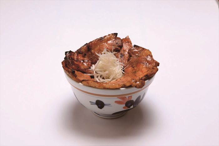 送料無料 北海道産地直送 ソラチ 十勝豚丼いっぴん豚丼の具ギフトセット  ※ご注文後約7～10日前後での発送となります。沖縄・離島へは別途配送料が発生いたします お取り寄せグルメ スイーツ