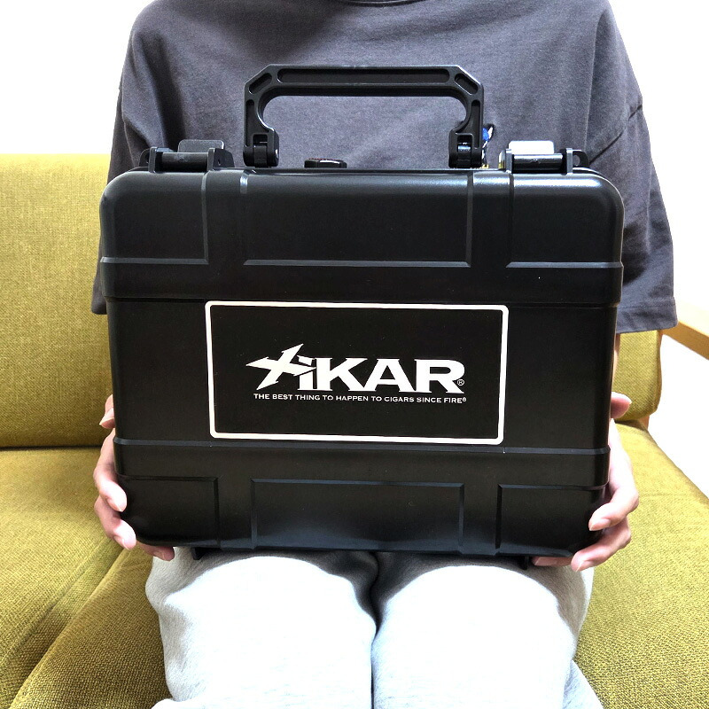 シガーケース トラベルヒュミドール 20本用 ザイカー 葉巻 保管用 加湿 保湿 ブラック XiKAR かっこいい 持ち運び シガーボックス 頑丈 たばこ 喫煙具 黒 メンズ タバコ おしゃれ