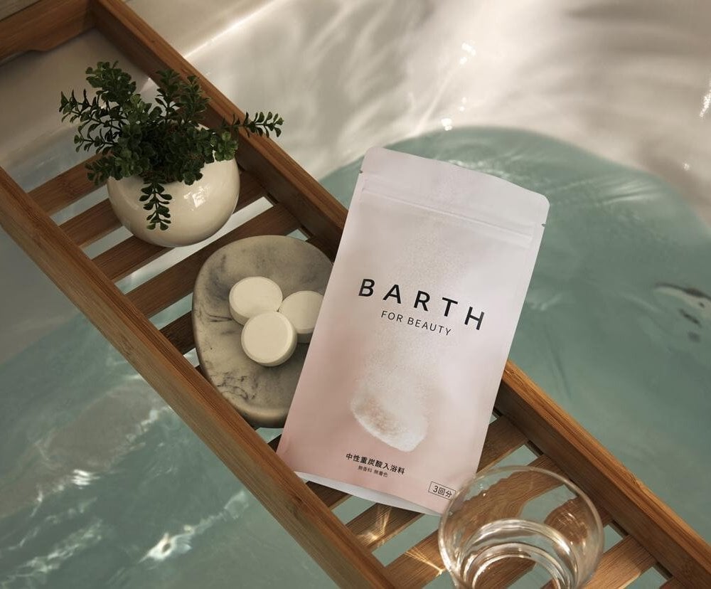 【化粧箱入り】ハンドクリーム ボディクリーム 重炭酸入浴剤  BARTH Special Body Care Set（ 無添加 ラベンダーの香り 温浴美肌 誕生日 バースデー 女性 旅行 プレゼント 記念日 おしゃれ 内祝い お祝い お礼 出産 誕生日 新生活 実用的)