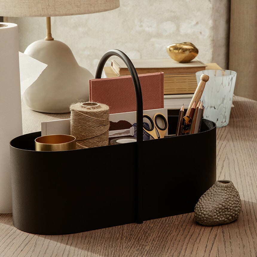 ferm LIVING ファームリビング Grib Toolbox グリブ ツールボックス 幅35cm 北欧小物入れ 収納 インテリア 雑貨 メイクボックス おしゃれ キッチンツール アイアン バスケット カゴ