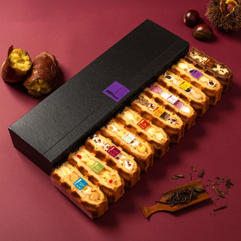 【送料無料】【期間限定】 10月 冷凍 季節 ワッフル ケーキ 10個 スイーツ 洋菓子 誕生日 ケーキ お取り寄せ  敬老の日 お中元  父の日 熨斗 メッセージカード　神戸 土産 R.L エール・エル 絶品 人気 ランキング おしゃれ 可愛い 大人 子供 プレゼント お菓子 ギフト 贈り物 お祝い 手土産 お土産 結婚 産休 内祝 職場 退職 御礼 ご挨拶 お見舞い 引越祝い