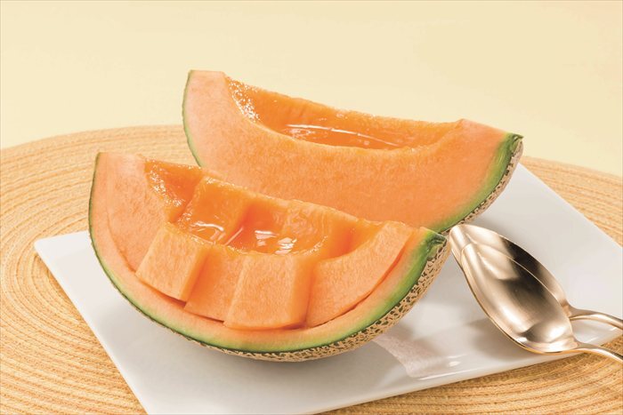 送料無料 北海道産地直送  とままえメロン優品約2kg1玉 優 ※ご注文後約7～10日前後での発送となります。沖縄・離島へは別途配送料が発生いたします お取り寄せグルメ スイーツ