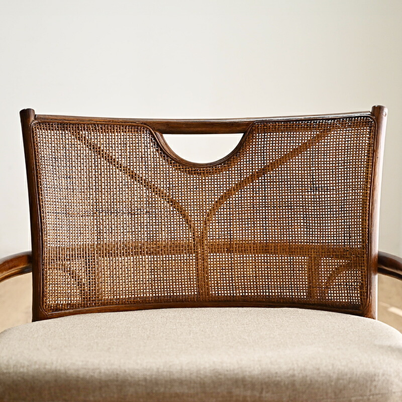 座椅子 あぐら ラタンチェア ローチェア rattan 椅子 リラックス フロアチェア ラウンジチェア パーソナルチェア イージーチェア ベージュ ナチュラル インテリア 和風 日本 畳 ひとり暮らし リビングチェア 北欧 おしゃれ 洋室 和室 ギフト
