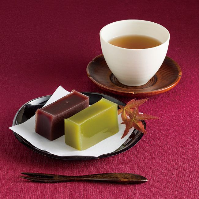 送料無料 お歳暮 菓心谷常 絹ごし羊羹(抹茶・小倉)2本・お茶3種セット   ※11/2以降の出荷予定となります。北海道・沖縄・離島は配達不可 全国送料無料 御歳暮 早割 お歳暮2026 御挨拶 お取り寄せ グルメ スイーツ