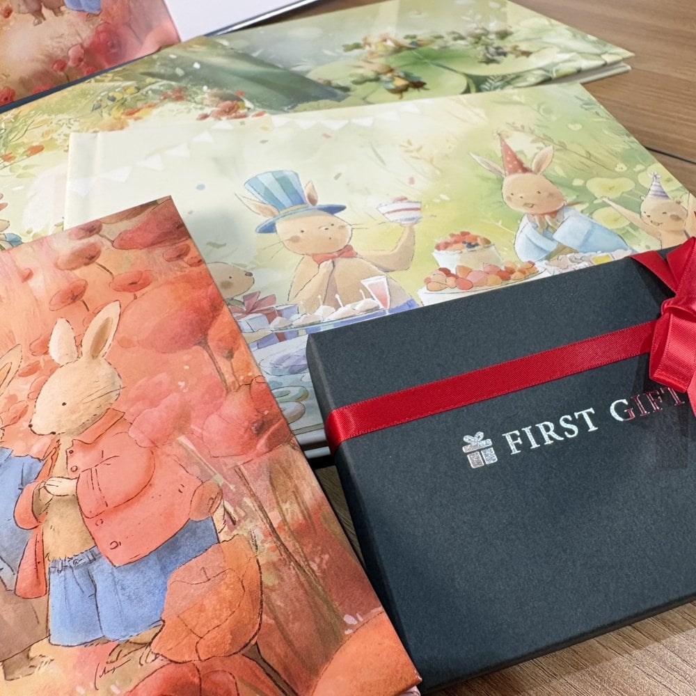 【送料無料】オーダーメイド絵本 『FIRST GIFT』 ギフトカード 誕生日 母の日 父の日.結婚祝い 結婚記念日 結婚式 プロポーズ 出産祝い クリスマス バレンタイン 成人式 卒業式還暦祝い 敬老の日 記念日 手紙 メッセージ  オーダーメイド 写真 イラスト