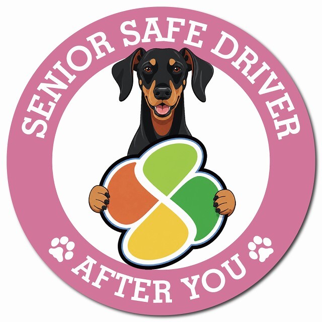 カーサイン 高齢者マーク SENIOR SAFE DRIVER ドーベルマン マグネット 強力 直径13cm 肉球 日本製 車 ステッカー