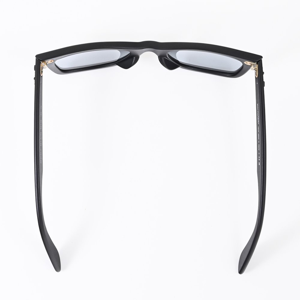 レイバン Ray-Ban サングラス 国内正規品 オリジナル ウェイファーラー 52サイズ ローブリッジフィット アジアンフィット ウェリントン スクエア型 男女兼用 メンズ レディース ライトグレー RB2140F 601S R5 52 22 150 1N 【スペシャルラッピング660円(別売り)】送別会 誕生日 お中元 結婚祝い 結婚式 高級 父の日 母の日 ホワイトデー