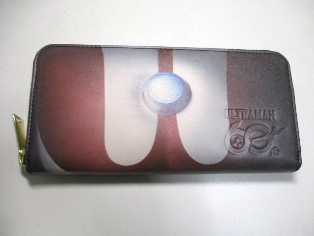 ウルトラマン 財布 メンズ 長財布 ラウンドファスナー 60周年記念限定モデル ULTRAMAN 本革 ヌメ革 ボディデザインのインクジェットプリント 公式正規品