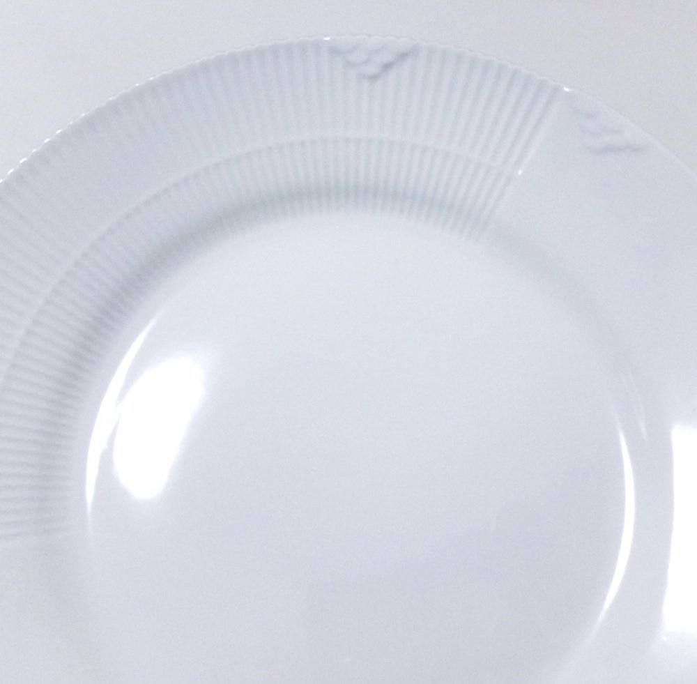 ロイヤルコペンハーゲンROYAL COPENHAGEN　エレメンツ　ホワイトELEMENTS  WHITE　2597625／1017498プレート26cm PLATE  FLAT  ペア【ブランドボックス付属】【御結婚御祝・内祝・新築御祝・還暦御祝・御礼・寿・ギフト包装可能】