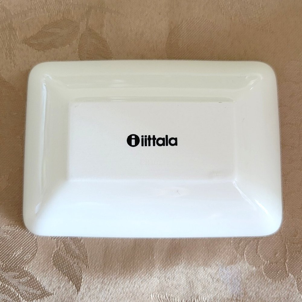 イッタラ（iittala）２枚セット　 ヘレ　オイバ トイッカ　プレートA7 7×10cm ピンクグリーン小皿／豆皿（角皿）【結婚祝】【出産祝】【引越祝】【記念品】