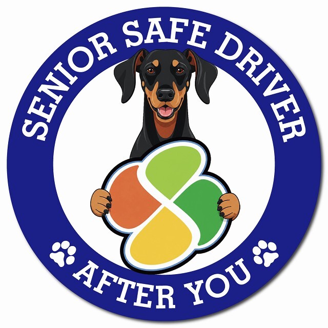 カーサイン 高齢者マーク SENIOR SAFE DRIVER ドーベルマン マグネット 強力 直径13cm 肉球 日本製 車 ステッカー