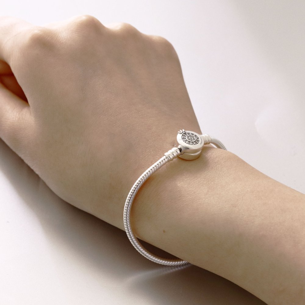 ボックス・ショッパー付 PANDORA(パンドラ) ★ Sparkling Crown O Snake Chain Bracelet ★ スパークリング クラウン O スネークチェーン ブレスレット ★ チャーム ブレスレット カスタマイズ アクセサリー シンプル 日常使い 誕生日 記念日 母の日 プレゼント ギフト