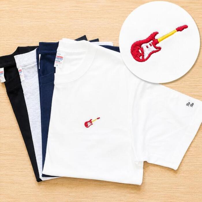 名入れ無料 名前入りTシャツ tシャツ ギター エレキギター 厚手 メンズ レディース 半袖 クルーネック ワンポイント刺繍 ユニセックス S M L XL 6.2オンス コットン 綿 ホワイト 白 ブラック 黒 アッシュ ライトグレー ネイビー 紺 母の日 プレゼント【t35】【送料無料】